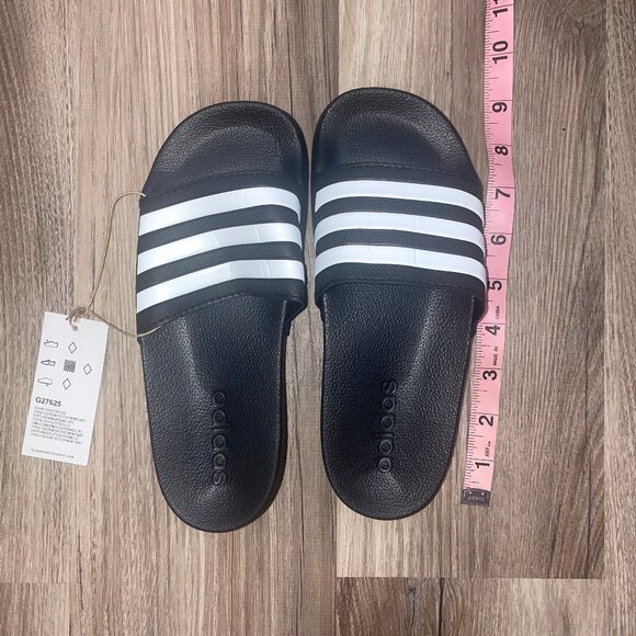 SOLD NWT Kid’s Adidas Sandals Slides - Picture 3 of 5